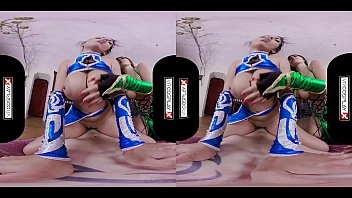 VR Cosplay X Threesome com Jade e Kitana VR pornô